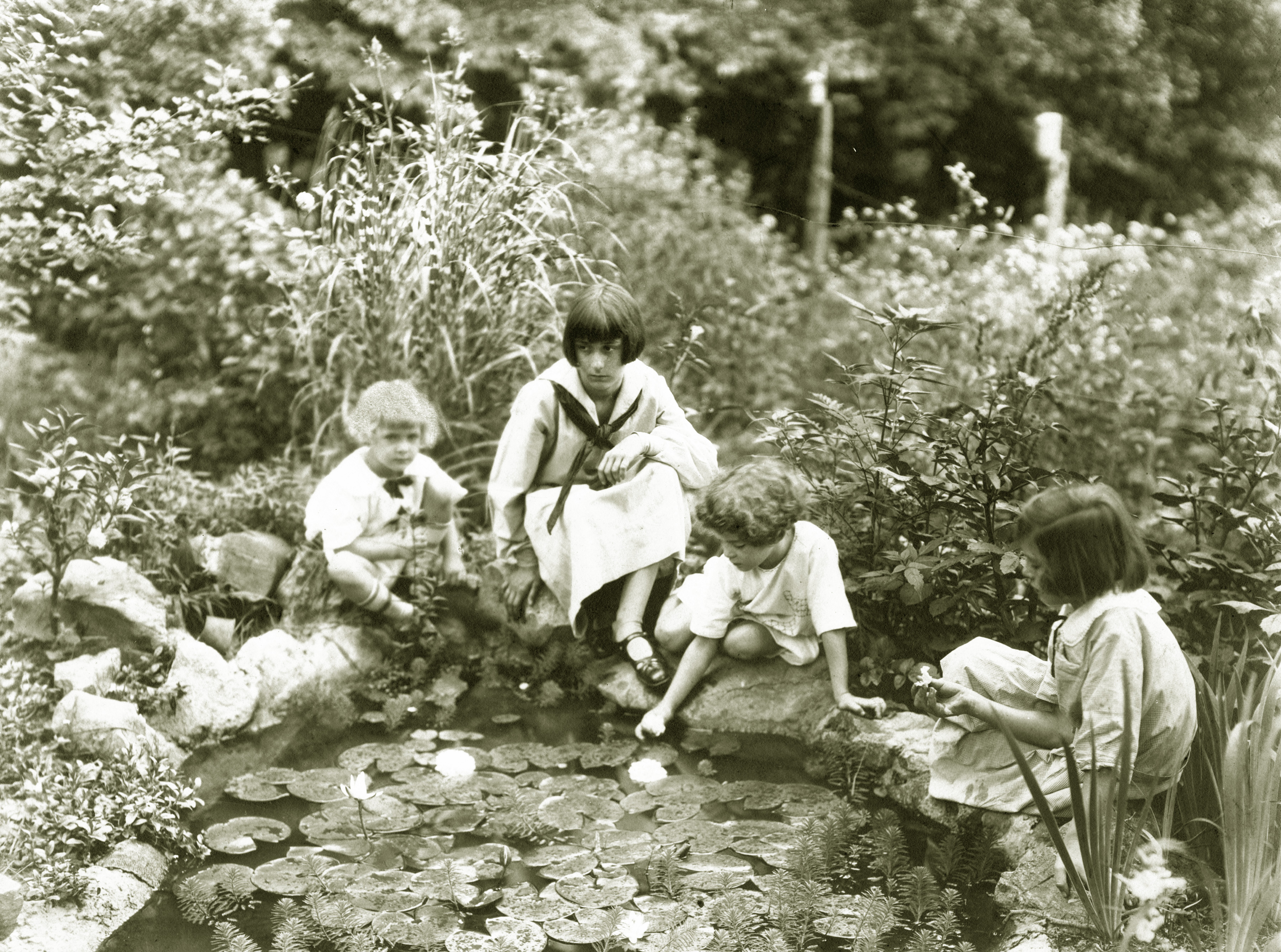 Ijams Girls 1923 Martha Elizabeth Mary Josephine