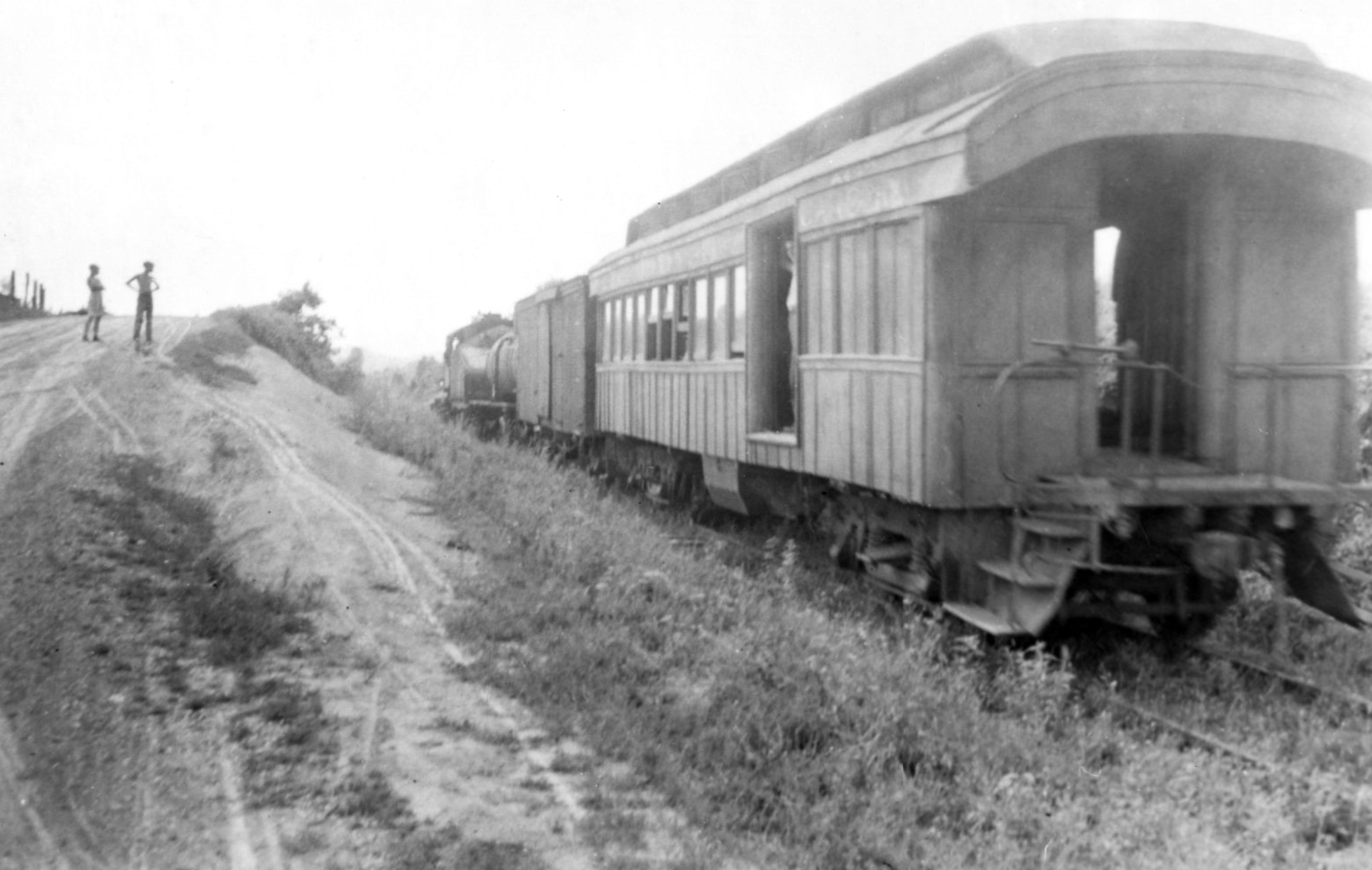 Smoky Mountain train Knoxville Sevierville Eastern KSE Railway at Ford Valley Road Knox County TN